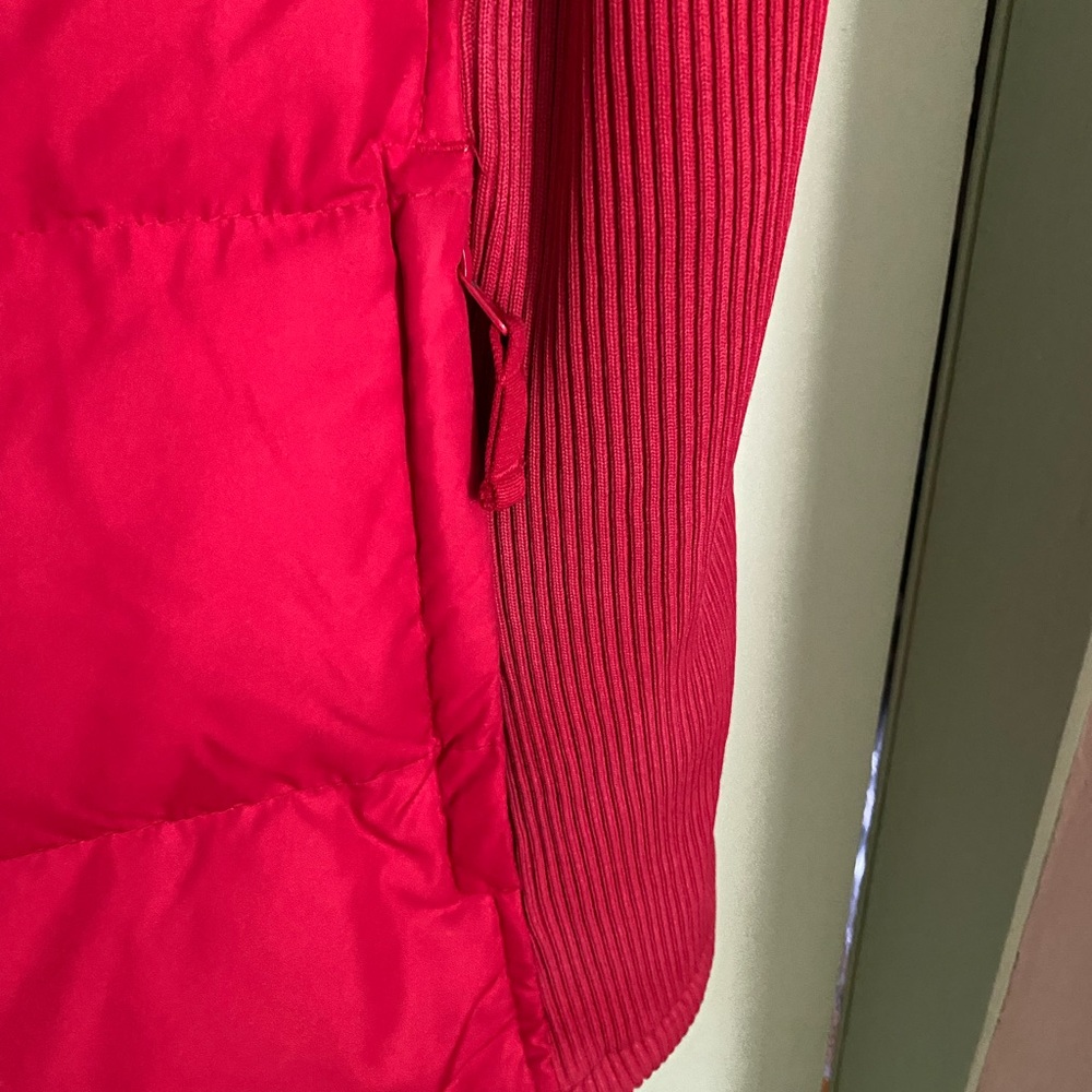 Gap Down Vest - Picture 3 of 5